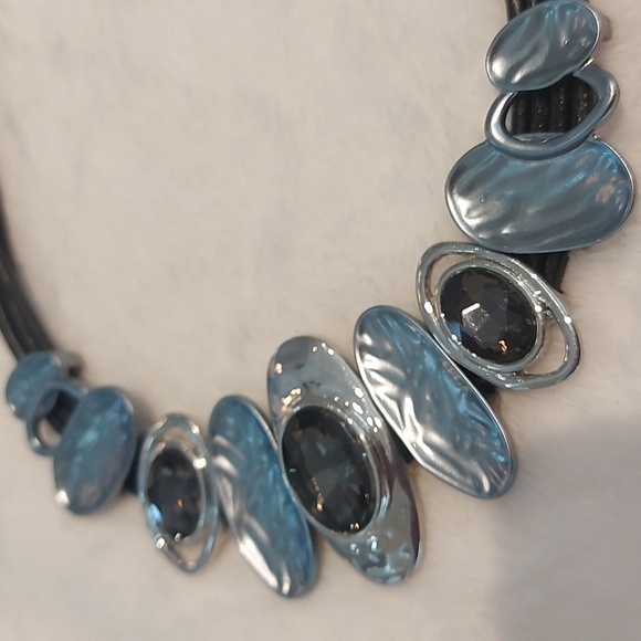 Beautiful State necklace and Earring set NWT - Picture 6 of 6